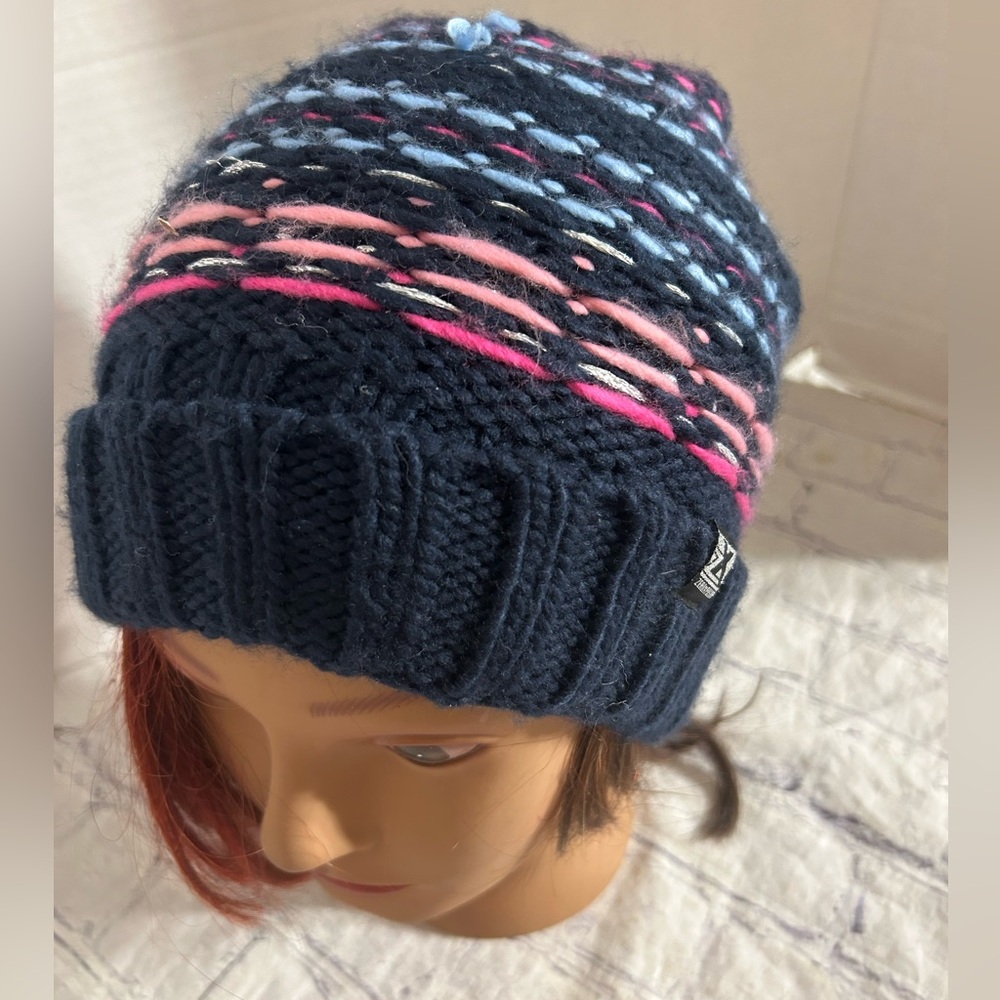ZEROXPOSUR NAVY MULTI COLORED WOMEN’S BEANIE NO POMPOM KNITED HAT SIZE M/L